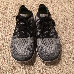 Nike Free Rn Flyknit 2018 Oreo Womens 6.5 like new!!